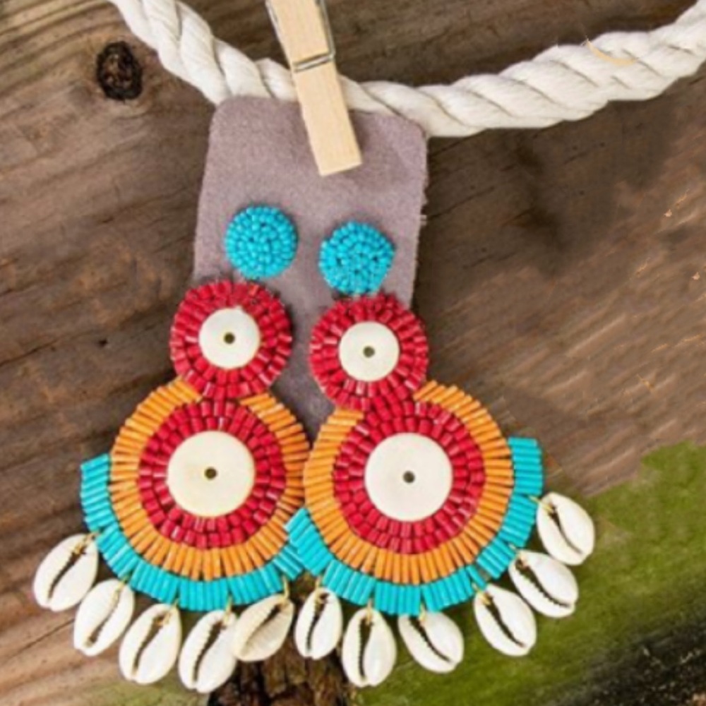 Chandelier Seashell Bead Drop Earrings (F10)
